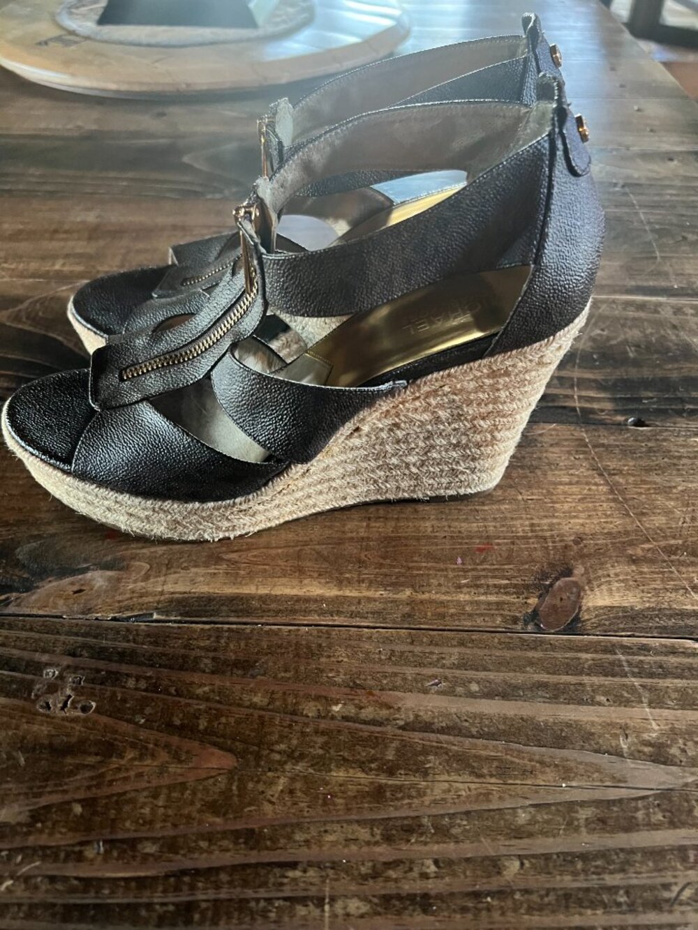 Michael Kors Women's Brown/Beige T-Strap Wedge Espadrille Sandals Front Zip - Picture 3 of 6